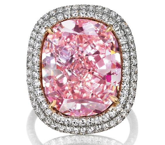 Fancy Vivid pink diamond