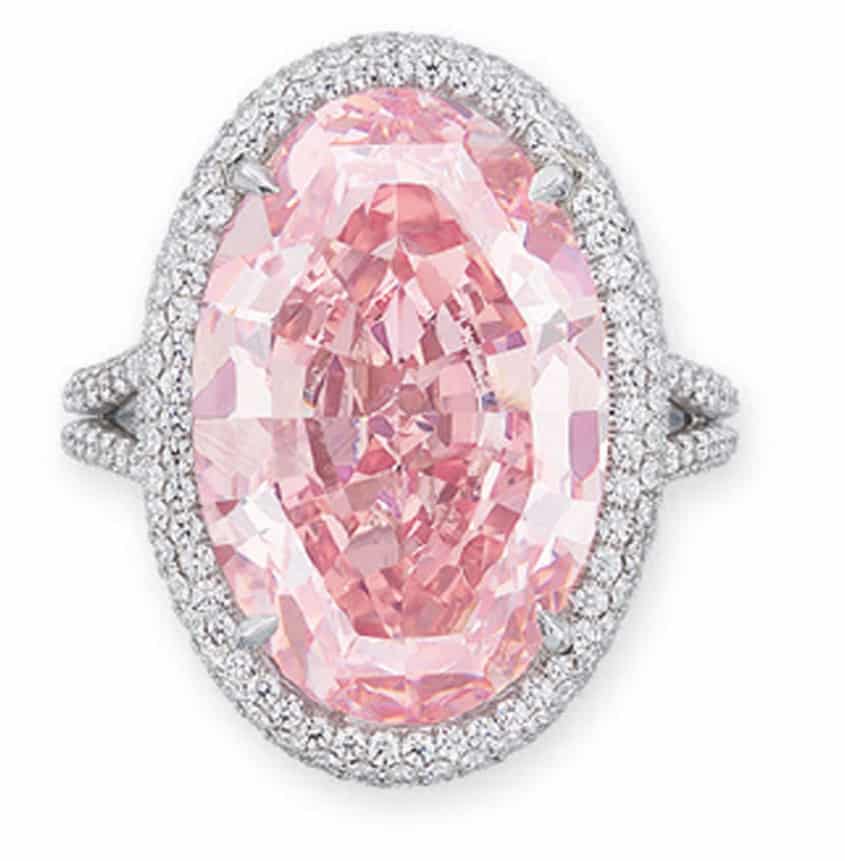 an oval-shaped fancy vivid pink diamond