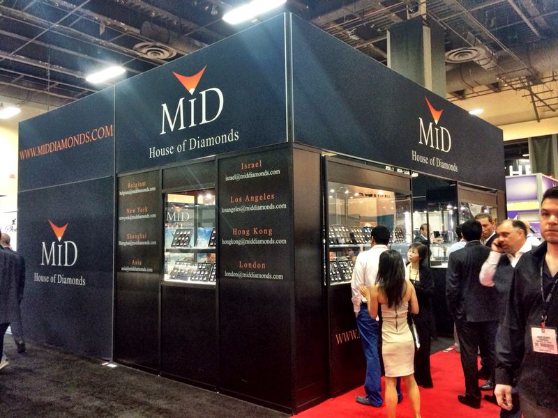 MID House Of Diamonds Booth