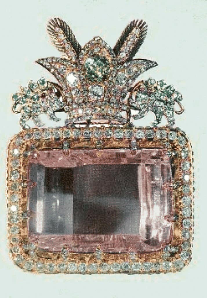 PINK ROUGH DIAMOND MINED IN ANGOLA