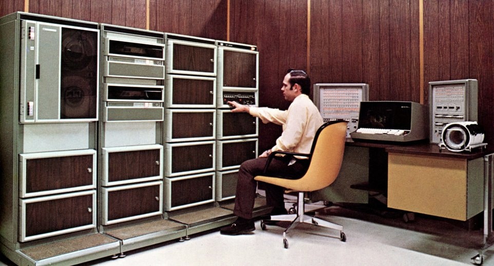 An HP 30000 series computer in 1972